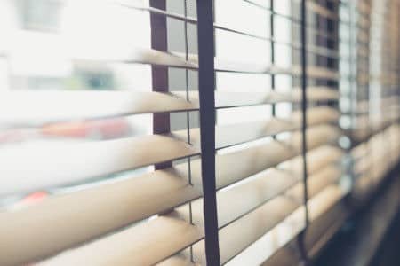The Allure of Faux Wood Blinds: Why Homeowners Choose Them Thumbnail