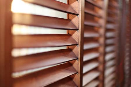 The Ease of Faux Wood Plantation Shutters in Pine Belt Thumbnail